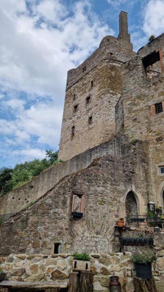 Burg Hermannstein - Queens Room Wetzlar Exterior foto